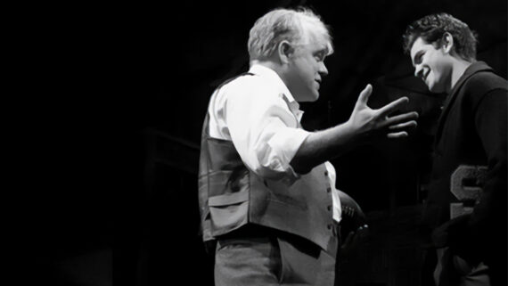 stage andrew garfield death of a salesman 01